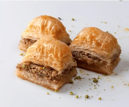 2 Kg Taze ve Çıtır Cevizli Baklava Tepsisi Adana pasta