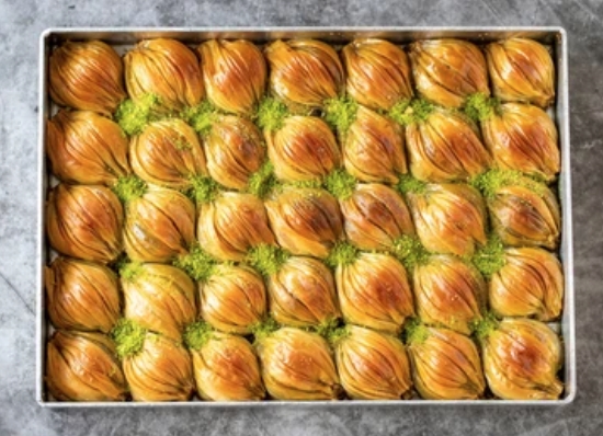 Özel Ambalajlı 2.5 Kg Midye Baklava Adana pasta